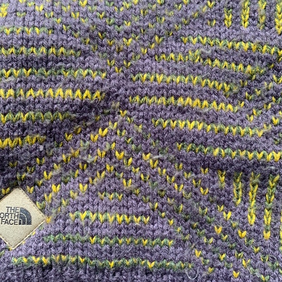 North Face Infinity Scarf - Picture 8 of 8